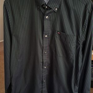 Tommy Hilfiger Men's Dark Green Striped Shirt